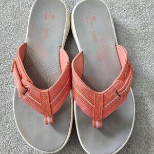 Clarks Cloudsteppers light orange / melon sz 8